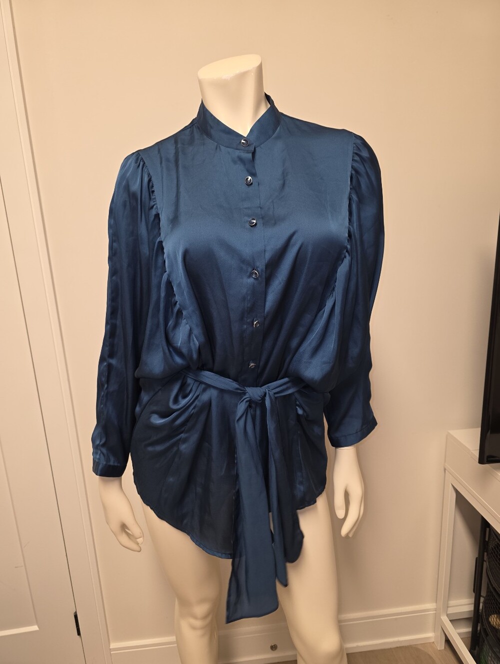 Atmosphere Turquoise Satin Button-Front Tie-Waist Blouse Bat Sleeve US 4